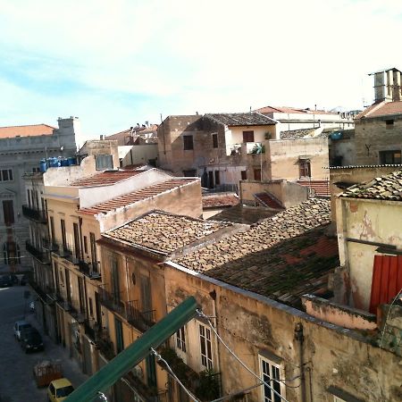 La Casa Di Zoe - Locazioni Turistiche Bed & Breakfast Palermo Exterior photo